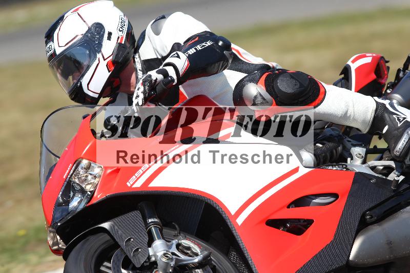 Archiv-2022/50 09.08.2022 MSS und TÖFF Track Day ADR/Gruppe gelb/backside